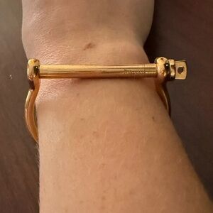 Elegant Gold Bangle Bracelet
